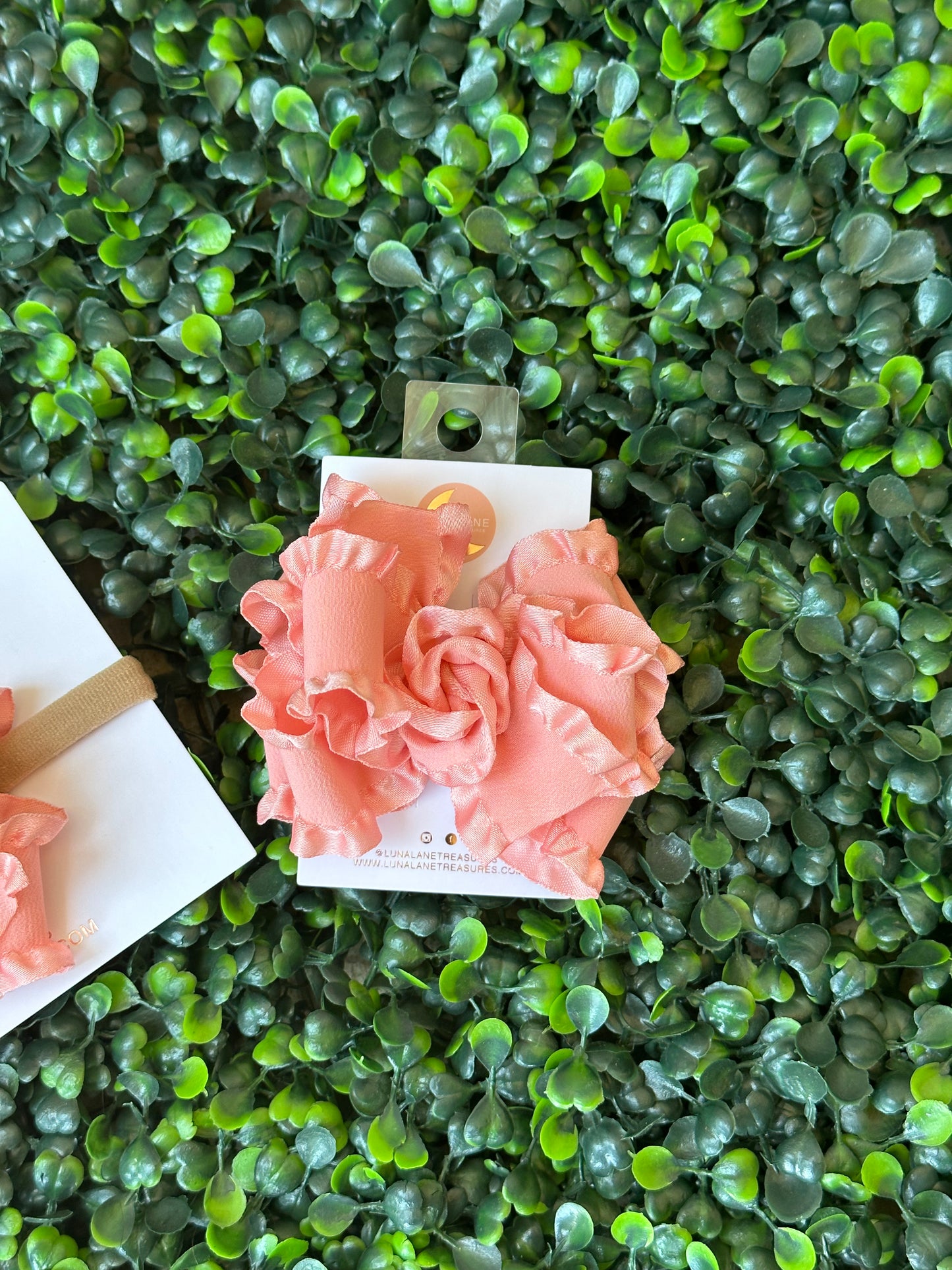 Klassische mittelgroße Rüschen in Pfirsichrosa