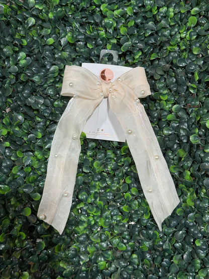 Single Pearl Ivory Coquette Hair-bow