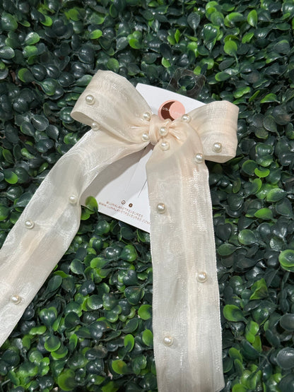 Single Pearl Ivory Coquette Hair-bow