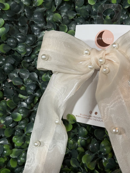 Single Pearl Ivory Coquette Hair-bow
